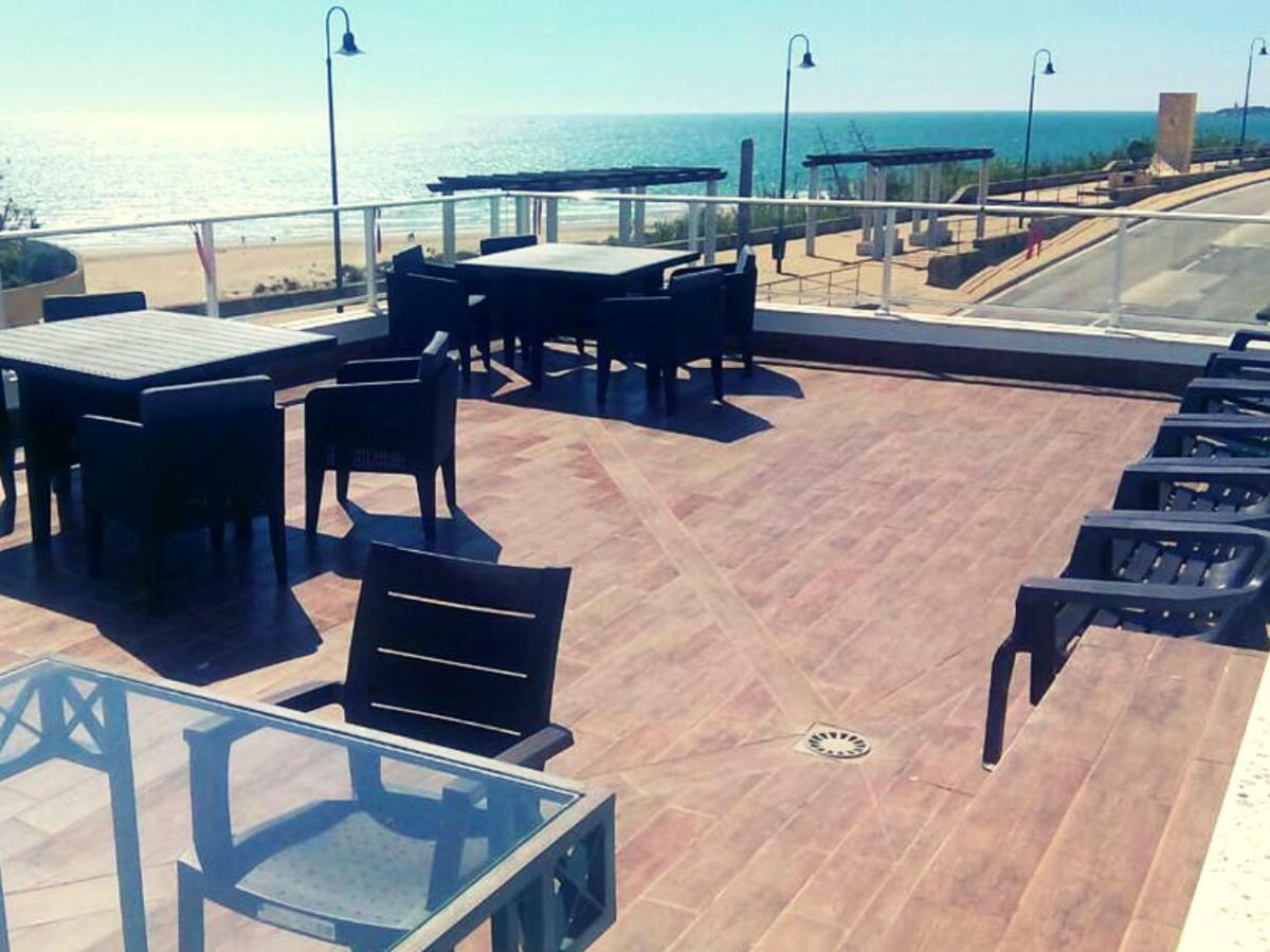 Apartamentos Guga Rta A Ca 00267 At Edif Complejo 2 Llaves Playa Conil De La Frontera Bagian luar foto